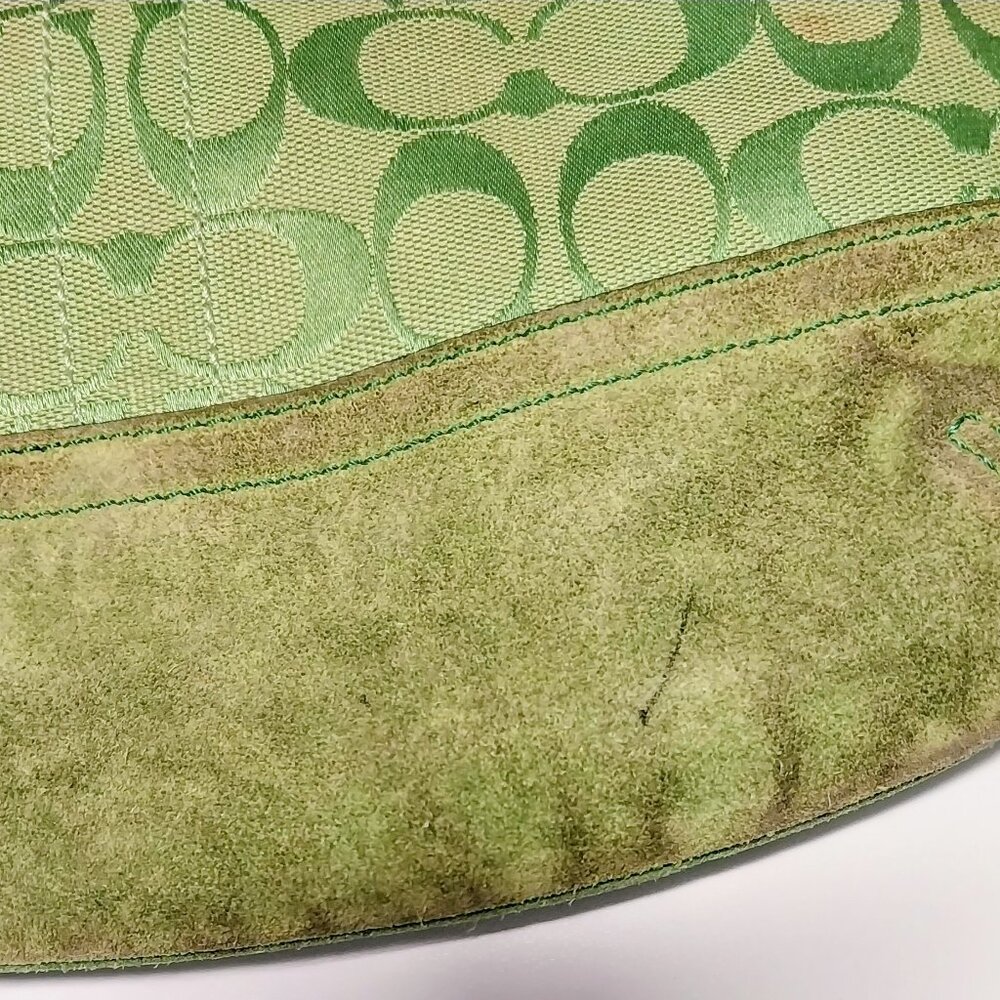 COACH Neon Lime Green Signature Monogram Soho Y2K Bag RARE Color Tassel 9362 - Picture 5 of 16